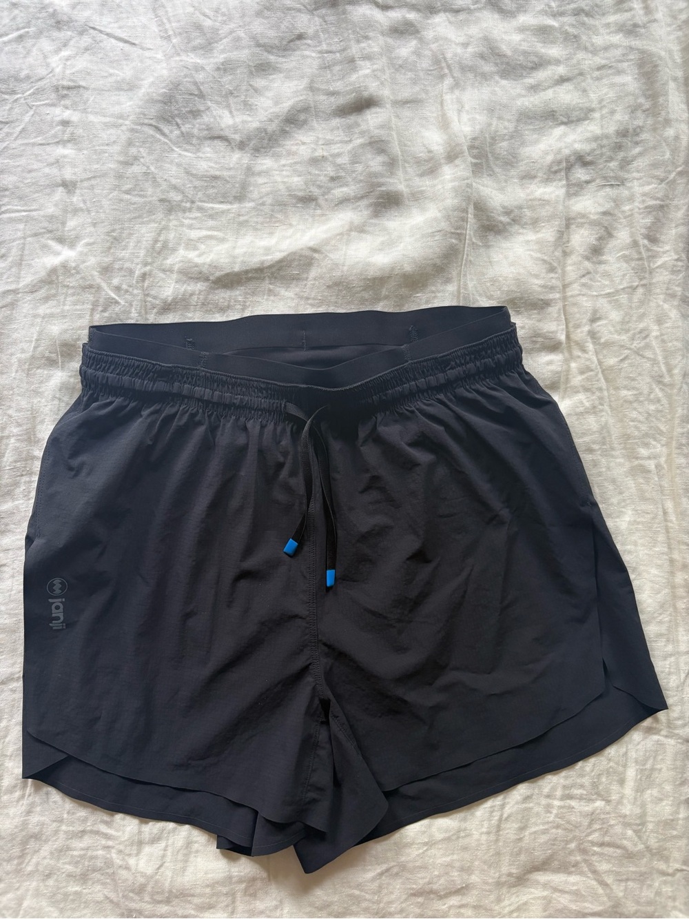 Janji 3” Multi Short